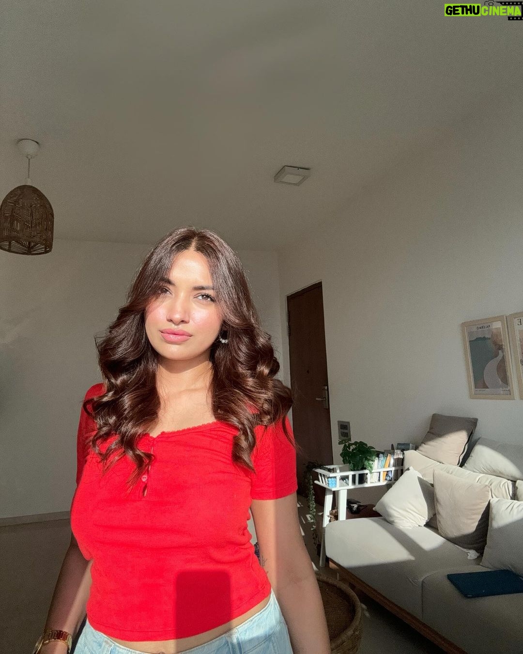 Jiya Shankar - 772.1K Likes - 🧯🚨💀🏃♀️