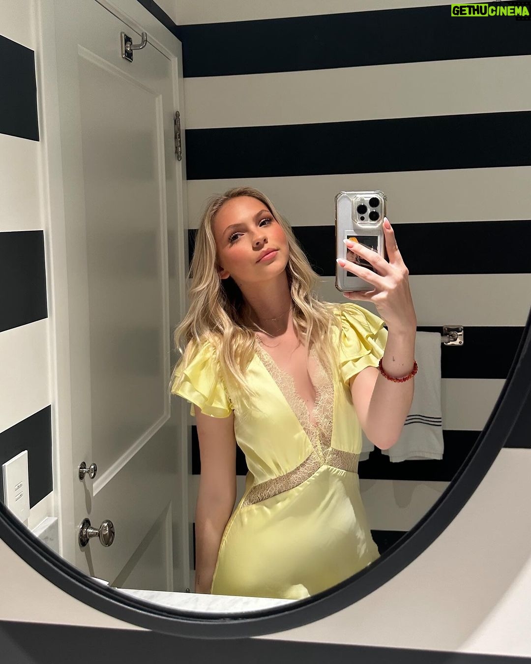 Jordyn Jones Instagram - i feel pretty ☀️ Bel Air