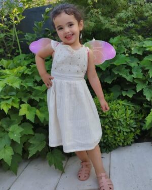 José Miguel Viñuela Instagram - Una princesita q nos tiene locos de amor a todos.. #elisa #amor #hijos #familia