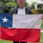 José Miguel Viñuela Instagram - Chile es un país de emergencias. No solo por sus catástrofes naturales, sino también por el mal acceso a la salud, la calidad de la educación y la falta de apoyo al emprendimiento, entre otros. ¿Lo bueno? Tú puedes ser parte de la solución. Por eso me sumo a la campaña de @desafiochile para que juntos con nuestra bandera, levantemos Chile. ##DesafíoChile #ChilePaísDeEmergencias