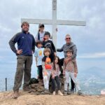 José Miguel Viñuela Instagram - Manquehuito en familia #trekking #cerro #manquehuito #familia #ejercicio Cumbre Manquehuito