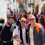 José Miguel Viñuela Instagram - Paseo por Plaza de Armas de Cuzco.. Catedral, Iglesia de Los Jesuitas, San Blas, San Cristobal y Coricancha. Qué maravilla de ciudad y qué nivel de limpieza y educación. Un verdadero ejemplo de cómo cuidar los espacios públicos e històricos potenciando el turismo. Tremendo viaje junto a @masaitravel con la cámara de @danes1823 y la dirección de @maurocaroortiz Véanlo en @talcualtvmas #cuzco #cascohistorico #viaje #masaitravel #turismo PLAZA DE ARMAS CUSCO