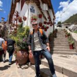 José Miguel Viñuela Instagram - Paseo por Plaza de Armas de Cuzco.. Catedral, Iglesia de Los Jesuitas, San Blas, San Cristobal y Coricancha. Qué maravilla de ciudad y qué nivel de limpieza y educación. Un verdadero ejemplo de cómo cuidar los espacios públicos e històricos potenciando el turismo. Tremendo viaje junto a @masaitravel con la cámara de @danes1823 y la dirección de @maurocaroortiz Véanlo en @talcualtvmas #cuzco #cascohistorico #viaje #masaitravel #turismo PLAZA DE ARMAS CUSCO