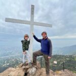 José Miguel Viñuela Instagram - Manquehuito en familia #trekking #cerro #manquehuito #familia #ejercicio Cumbre Manquehuito