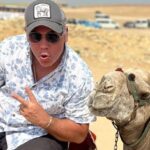 José Miguel Viñuela Instagram – Egipto.. 
Guiza y Sakkara
Pirámides de keops Kefrèn, Micerinos y Pirámide Escalonada.. 
lindo paseo en Camello.. eso si cuando se levantan lo hacen con las patas de atràs primero así q casi me fui de hocico 😂😂😂😂😂