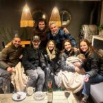José Miguel Viñuela Instagram - Años de amistad y seguimos brindando por ti.. Qué lindo verlos amigos!!