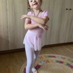 José Miguel Viñuela Instagram – Cómo no agradecerle a Dios….
Título del Cuadro: Mi Bailarina ❤️❤️❤️❤️
#amor #familia #clara #felicidad