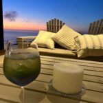 José Miguel Viñuela Instagram - Sunset #aperitivo #relajo #ramazotti #paz