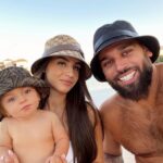 Kamila Tir-Abdelali Instagram - We are back 💫 De retour après 2 mois d’absence quasiment sur insta.. Désolé d’ailleurs mais beaucoup beaucoup de choses à faire, beaucoup de choses à penser, du changement… Enfin bref, on va très bien et trop contente de reposter !! J’espère que tout baigne de votre côté aussi ! Bisous de nous 3 ❤️ Dubai, United Arab Emiratesدبي