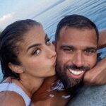 Kamila Tir-Abdelali Instagram - Le secret d’une belle photo insta ? Un mari qui donne tout quand il doit te prendre en photo 🤣🤍 @noreofficiel Tag ton/ta meilleur photographe, capable de se plier en 4 pour te prendre en photo 😅 Amalfi Coast,italy