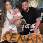 Kamila Tir-Abdelali Instagram - Hier on fêtait les 4 mois de notre fils !!! Il grandit trop vite !!!!! Seni seviyorum Kenan ❤️