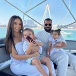 Kamila Tir-Abdelali Instagram - 🌍✈️ KN concours 🌍✈️ Oui oui, il est de retour ! Kenan, Adria, Nono et moi avons une grosse surprise pour vous ! Habibi, come to Dubaï 🇦🇪 Voici notre cadeau avec @dubai_for_you ⭐️ Une semaine (6 nuits/7 jours) dans un hôtel 4 étoiles ✈️ Billets d’avion aller/retour 🏜 Safari dans le désert avec excursion quad ou buggy + dîner/spectacle 🏎 Balade en Jetcar, voiture sur l’eau (30 min) 🛥 Balade en Yacht de 2 heures avec barbecue Pour y participer, la base : - Être abonné à @kamilaofficiel , @noreofficiel et @dubai_for_you - Mentionne la personne que t’invites avec toi ! Bonne chance, le tirage au sort est prévu le 21 Mai ! Love you 🤍 Dubai, United Arab Emirates