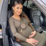 Kamila Tir-Abdelali Instagram – Un concours avec @jeansindustrycom ça vous dit ??? Ça fait longtemps 🥰
Un bon d’achat à gagner de 100€ sur le site @jeansindustrycom pour 5 d’entre vous🔥D’ailleurs ce genre de robe tellement stylée et confortable surtout durant la grossesse, c’est mon coup de cœur chez la marque !! 
Les conditions de participation sont simples : 
– Suivre le compte @jeansindustrycom 
– Commentez cette photo en identifiants 1 ami
Le tirage au sort aura lieu sur la story Insta de la marque dans 24h !
Toutes les conditions doivent être remplies sinon une autre personne sera tirée au sort par la marque ! 
Bonne chance à tous 🤍
#jeansindustry #ad @atypictalents