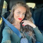 Kamila Tir-Abdelali Instagram - Selfie du mois ❤️ J-6 🥰 2,1 M de gros bisous 💋
