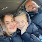 Kamila Tir-Abdelali Instagram – Voyage d’hiver ✈️🌎❄️
D’après vous, où allons nous ?