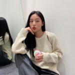 Kang Min-ah Instagram – 🧡🧡🧡

피부와 헤어 건강 체중관리까지 도움을 주는 뷰티 간식 아몬드를 활용해 즐길 수 있는 다양한 스낵 레시피와 한정판 메뉴를 맛볼 수 있다고 합니다~ ☺️
 
서울 핫 플레이스에 위치한 유명 디저트 & 베이커리 숍 9곳에서 만날 수 있다고 하니 그냥 지나칠 수 없겠죠? 
 
오늘부터 2/28까지 2주간 진행되는 #캘리포니아아몬드스낵위크 에서 뷰티 간식 아몬드를 더욱 특별하게 경험해 보세요!
 
자세한 행사 내용은 @almondskr 에서 확인하고
캘리포니아 아몬드 스낵위크 투어 출발~~ 🏃 ♀️🏃 ♀️
 
#캘리포니아아몬드 #캘리포니아몬드뷰티멘토 #하루한줌아몬드 #뷰티간식아몬드 #뷰티시크릿