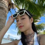 Kang Min-ah Instagram - 제법 끝내주는 휴가를 보냈나 본데…•••,,