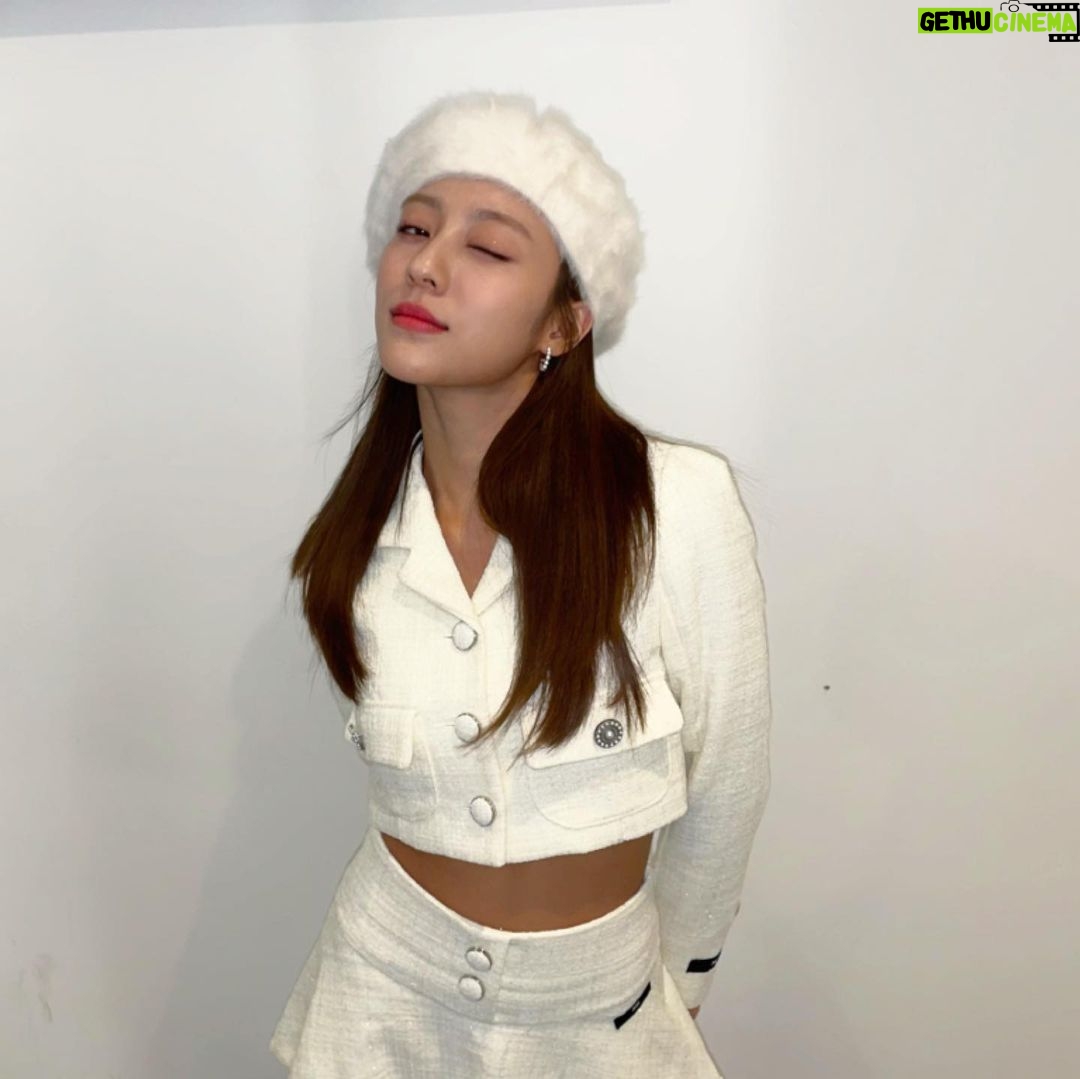 Kang Min-ah Instagram - ♥️✨🎄Merry Christmas🎄✨♥️