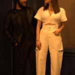 Kanika Kapoor Instagram - The boy from the car is in the Bajao House! 📣 ⁣ ⁣ ⁣ @swetavkapoor @varunrg @genavluthra @virginmusicin @amitkridey ⁣ ⁣ ⁣ [ Bajao Records Launch, Bajao Records Talent, Bajao Records, Gurman, Gurman Singh, Kanika Kapoor, New Song, New Love Song ]