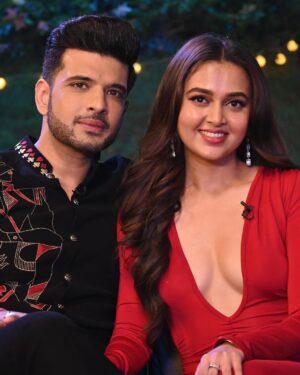 Karan Kundrra Instagram - When you’re with the right person.. there are no challenges in love ❤️‍🔥Don’t Forget to watch #TemptationIslandIndia with my own little red hot temptation @tejasswiprakash tonight at 8 only on @officialjiocinema 

Outfit: @bharat_reshma