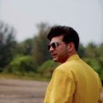 Karan Kundrra Instagram - charchey aam ho toh kissey bhi zaroor hotey hain.. ungaliyaan bhi unhi pe uth ti hain jo mashhoor hotey hain..
