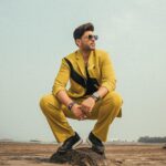Karan Kundrra Instagram - there’s always somewhere a path will lead.. go where there’s no path and leave a trail.. #LeadTheWay #HarMaidanFateh