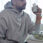 Karan Kundrra Instagram - Work mind and body balance.. very important in the times we live in.. take care of your body and the rest will follow.. For more details please check @nveda.in Symptoms of Calcium Deficiency Back or body pain, Tiredness or Fatigue, Hairfall, Brittle nails,Coarse hair, Dry skin For free Consultation with Nveda Doctors call at 9008652145 #nveda #calcium #tiredness #fatigue #healthyhair #cleanskin #haircare #skincare #jointcare