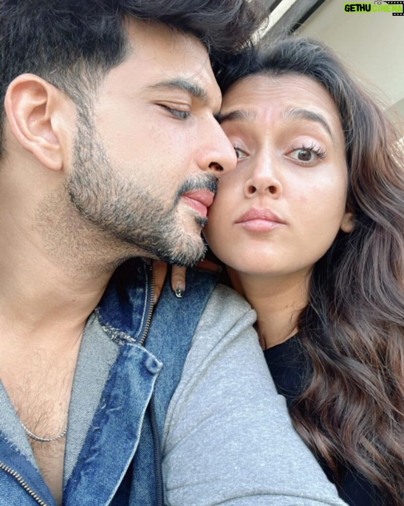 Karan Kundrra Instagram - for the simplicity you bring to my chaotic life.. for the immediate calm you exude to my treacherous day.. for being the responsible answer to my outlandish claims.. for just you and I.. happy Valentine’s