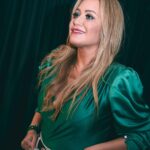 Karina 'La Princesita' Instagram - Entrando al escenario Viendo si todo está bien Pose 1 Pose 2 Me colgué pensando en no sé Salió selfie 1 Selfie 2 Me fui Gracias Corrientes @rodrigomesina @luciaoxamakeup Corrientes, Argentina