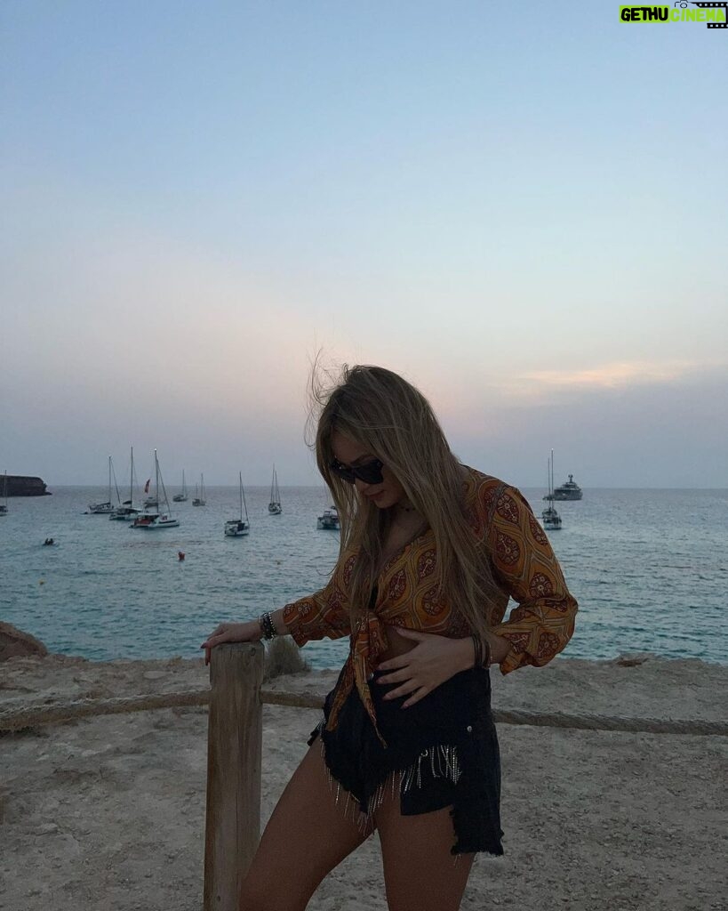 Karina 'La Princesita' Instagram - La puesta que no fue