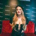 Karina 'La Princesita' Instagram - Acá lo que fue @latrastiendaoficial 1 el día martes llena de emoción y risas. Gracias público hermoso por estar y en especial a mis invitados de esa noche @nestor_nblq y @ferdente Gracias por estar!!!! Placer compartir con ustedes!!! A todo el staff que la rompe y esta noche seguimos girando por Bs As!!!! Ambientación de escenario @melina_kalenchuk ❤️