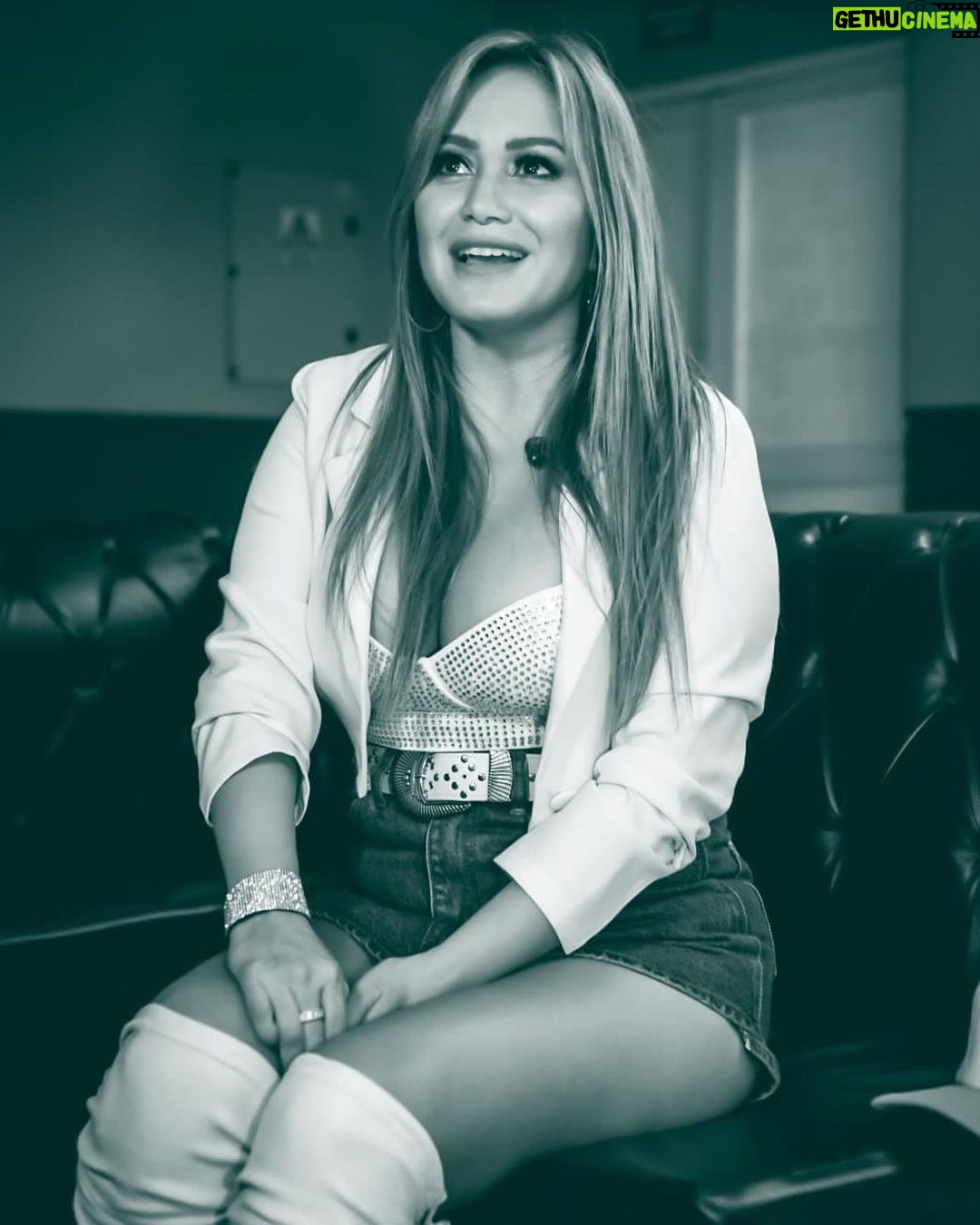 Karina 'La Princesita' - 205.1K Likes - Resumen de lo que fue Saenz PeΓ±a Chaco. Graciaaaaaas. Hasta la vuelta β€οΈ