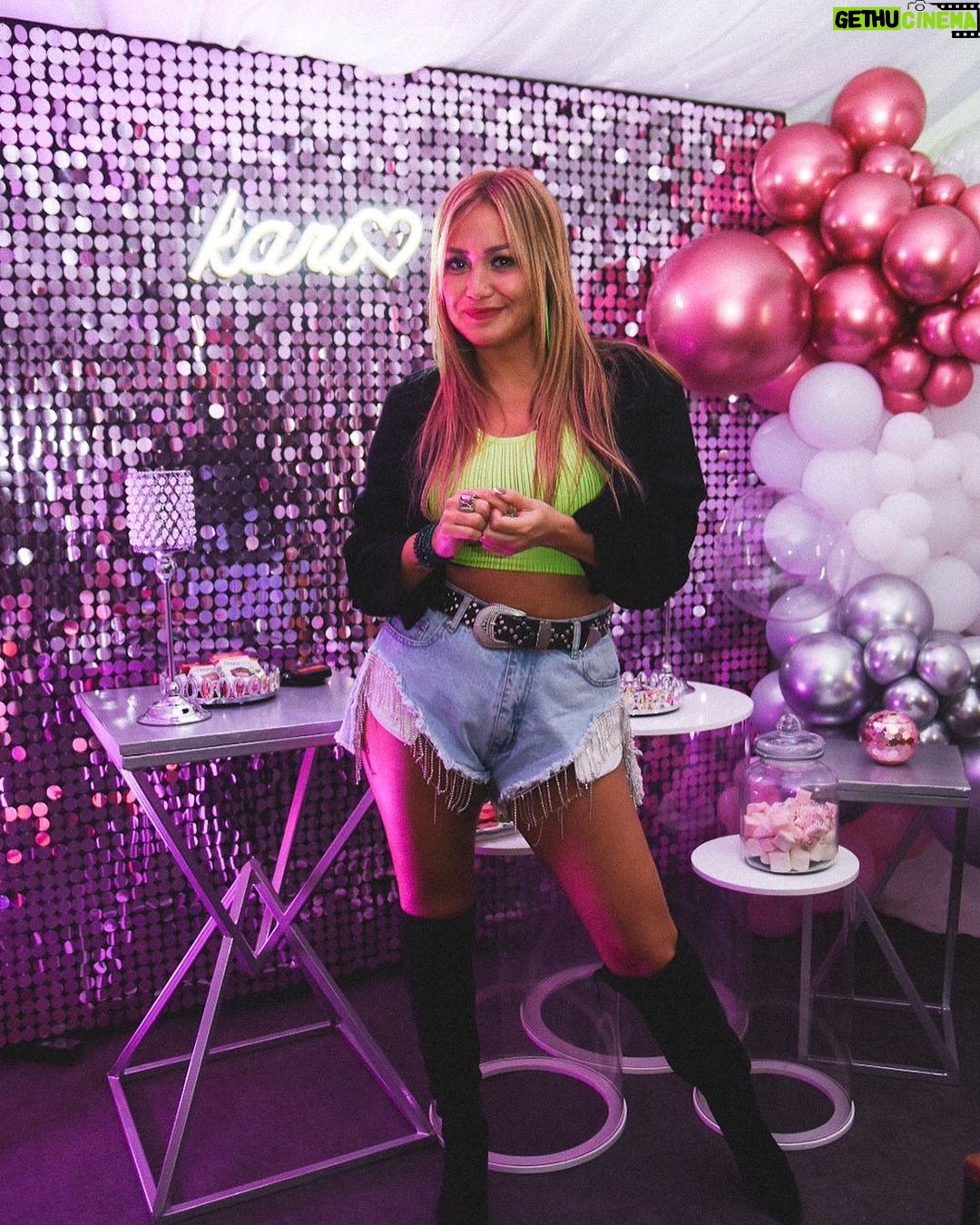 Karina 'La Princesita' - 143.6K Likes - Del finde en Merlo. MaΓ±ana 24 de febrero nos vemos en RΓo Negro en la Fiesta de la Manzana.