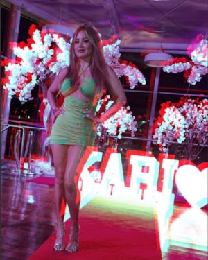 Karina 'La Princesita' Instagram - Las últimas que tengo. 
Hoy comienza la gira en Santiago y Tucuman y yo estoy así 😍