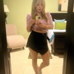 Karina 'La Princesita' Instagram - Tengo bereal AVISO