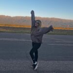 Karina 'La Princesita' Instagram - Ayer se fue, tomó sus cosas y se puso a navegar… Y se marchó. Y a su barco le llamó libertad y en el cielo descubrió…