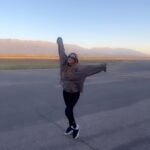 Karina 'La Princesita' Instagram - Ayer se fue, tomó sus cosas y se puso a navegar… Y se marchó. Y a su barco le llamó libertad y en el cielo descubrió…