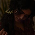 Karishma Tanna Instagram - Sunday Mood 🌺 Outfit @rajdeep.ranawat.official Make up hair @shraddhamishra8 @ananyaarora2013 📷 @inaflare