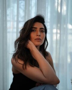 Karishma Tanna Instagram - Few portraits 🖤 #love #karishmatanna #mood