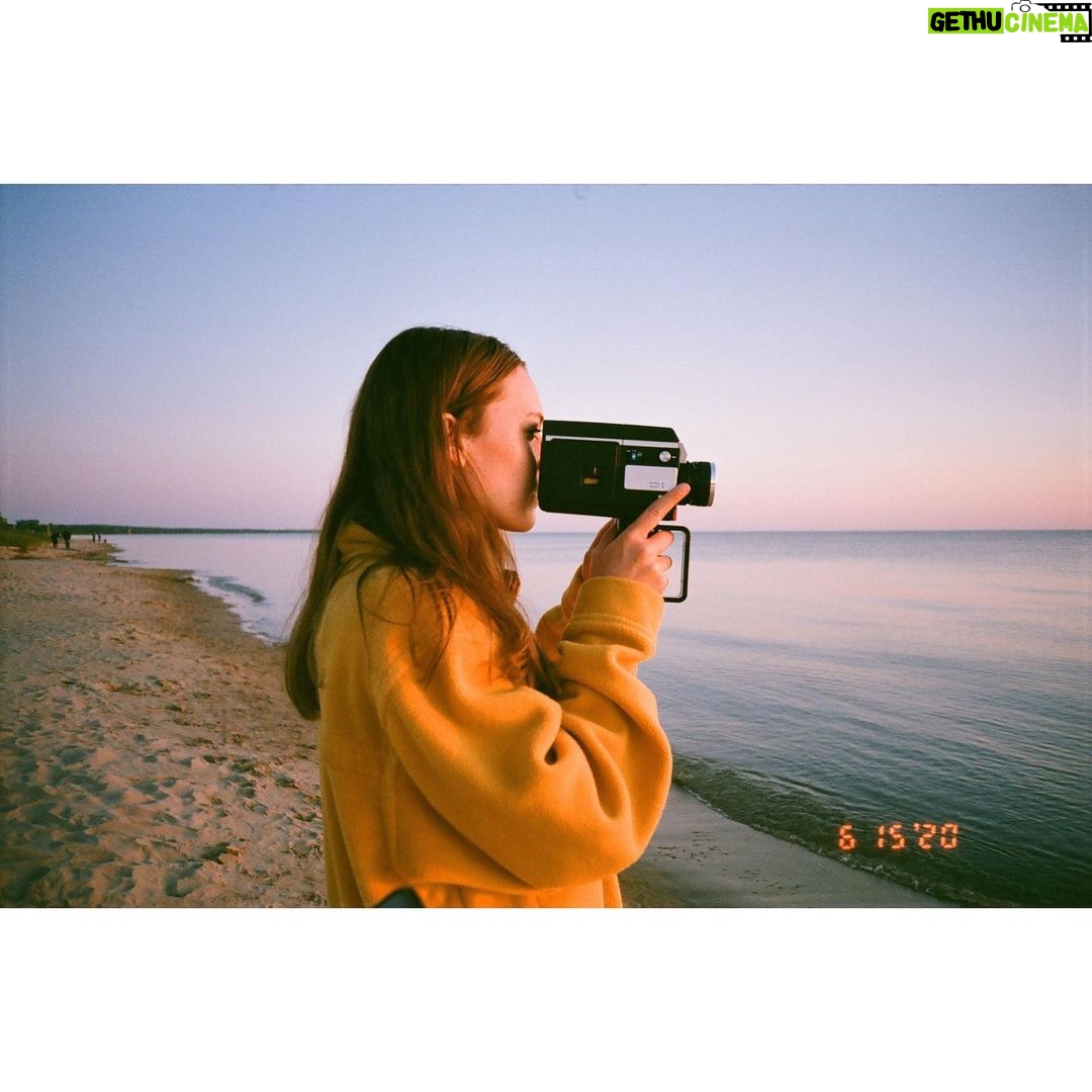 Katie Douglas Instagram - and my heart it just ow and then look there are colours