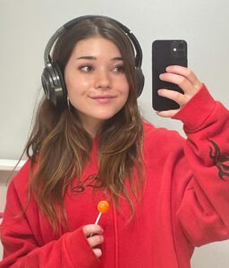 Katie Douglas Instagram - hey
