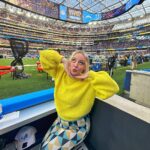 Kelli Erdmann Instagram - Thanks @toyotasocal for inviting us to the @chargers game!! Taylor wasn’t there but we had so much fun!! 😝 #ad #chargers SoFi Stadium