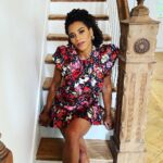 Kelly McCreary Instagram - Ok loves... I’m taking over the @greysabc account today so follow me there for some BTS of tonight’s episode! PLUS I dug deep into the camera roll and found some fun stuff I’ve never shared, so join me for a little walk down memory lane... #greysanatomy . . . . Styled by: @madisonguest Makeup: @killahcamz Hair: @jeanneep and George Kyriakos 📸: @petechatmon