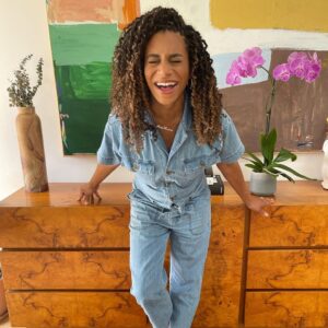 Kelly McCreary Instagram - Swipe to see the evolution of my reactions to the absolute love fest I experienced on my birthday yesterday…

Y’all really know how to make a lady feel incredibly special. What a wonderful day, and a great reminder for me to share love and appreciation when I feel it, because you never know how it might impact someone’s day. And in that spirit: I love you all. I’m glad you’re here. You’re beautiful. I see your light and I feel your warmth. And I wish you the very best. ♥️♥️♥️