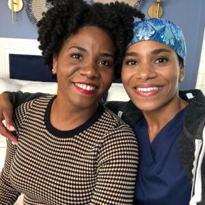 Kelly McCreary Instagram - On this day, some... years ago, my first idol, my first hero was born. I was later blessed to be born into a home already filled by her light, her trailblazing spirit, and her infectious enthusiasm for LIFE!  Most of the things I became interested in as a kid— ballet, playing the flute, singing—  I only did because I wanted to be more like her. ❤️ To this day, she is still inspires me and her joie de vivre is still catching. It’s not too late to wish my sister @cmccrearyyoga a HAPPY BIRTHDAY!!!! I love you, seester!! 🎂🎂🎂🎉🎉🎉