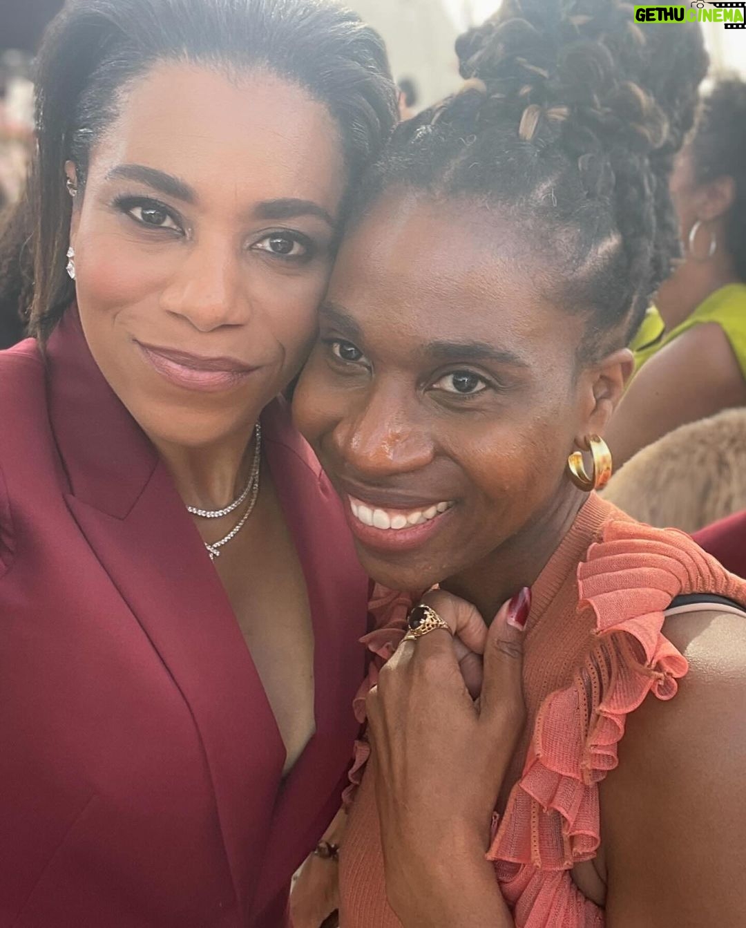 Kelly McCreary Instagram - Essence #BlackWomenInHollywood is always an affair to remember! I ran into more friends and women I admire and/or stan than I can count, and snagged just a few selfies (swipe to the end)… This year, among the stellar honorees recognized for their talents and accomplishments was my friend @busbykat. In her role as President of Original Programming at Starz she is a towering champion of our stories (just see pic #2), and she’s been about that work of creating space for us for her whole career. Everyone in the room yesterday got to experience the warm and uplifting spirit that makes her so special; her passion and joy transformed the space! Busby, I am so grateful I got to witness you receiving the flowers you so richly deserve. Love you, Queen! Thank you to @marjthestylist @bobbierileybeauty and @andriamichellebush for being the glam team of my dreams as always. Felt powerful, sexy and so much like myself. Love y’all!