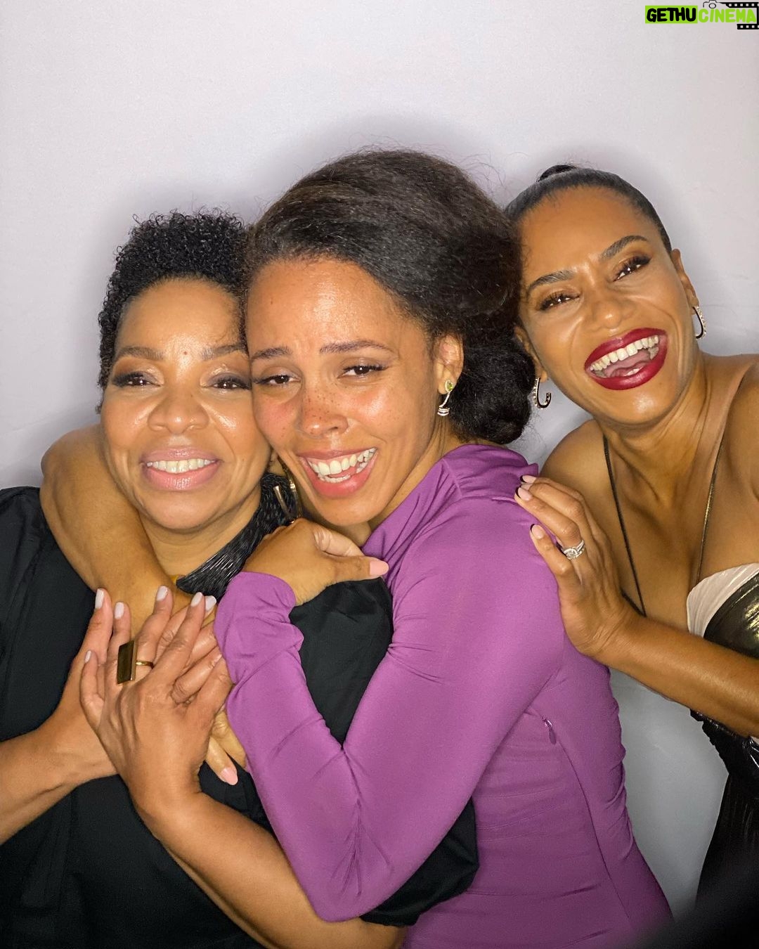 Kelly McCreary Instagram - WE HAD A TIME! A joyful, romantic, fabulous, glamorous, emotional, unforgettable time! I just love the way weddings bring folks together in love and community, and make everybody weep in unison. @jjbioh and @austinsmithsolo thank you bringing us together to celebrate your love! We lift you in light and hold you there! #shesyourqueentobioh cc: @andriamichellebush @delinamedhin @geobrianhmu šššš