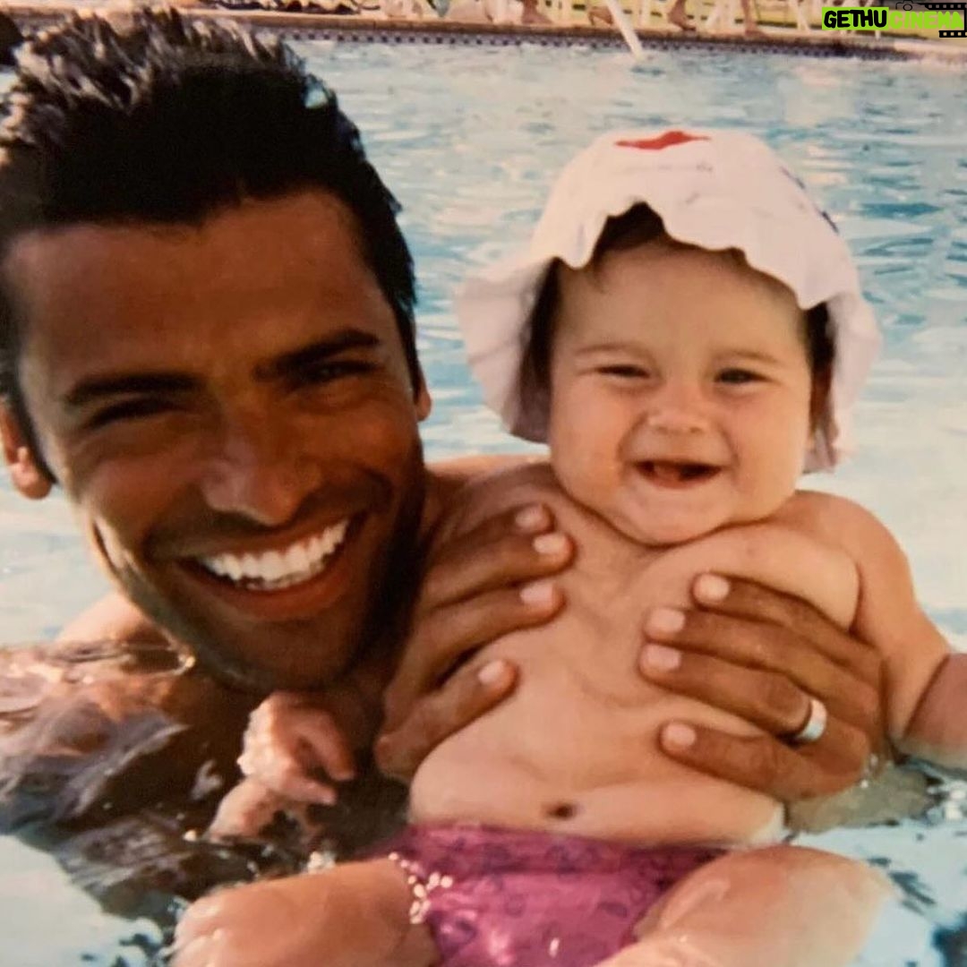 Kelly Ripa Instagram - It’s #NationalDaughtersDay and today we celebrate @TheYoungestyung 🤍 Love you Lola!!!