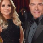 Kelly Ripa Instagram – @instasuelos understands @enews #glambot best 🖤🖤 #oscars