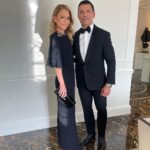 Kelly Ripa Instagram - Still Nerds ✨ #WhiteHouseCorrespondentsDinner 2023 @Instasuelos 📷: Matt Baron / BEI / Shutterstock Washington D.C.